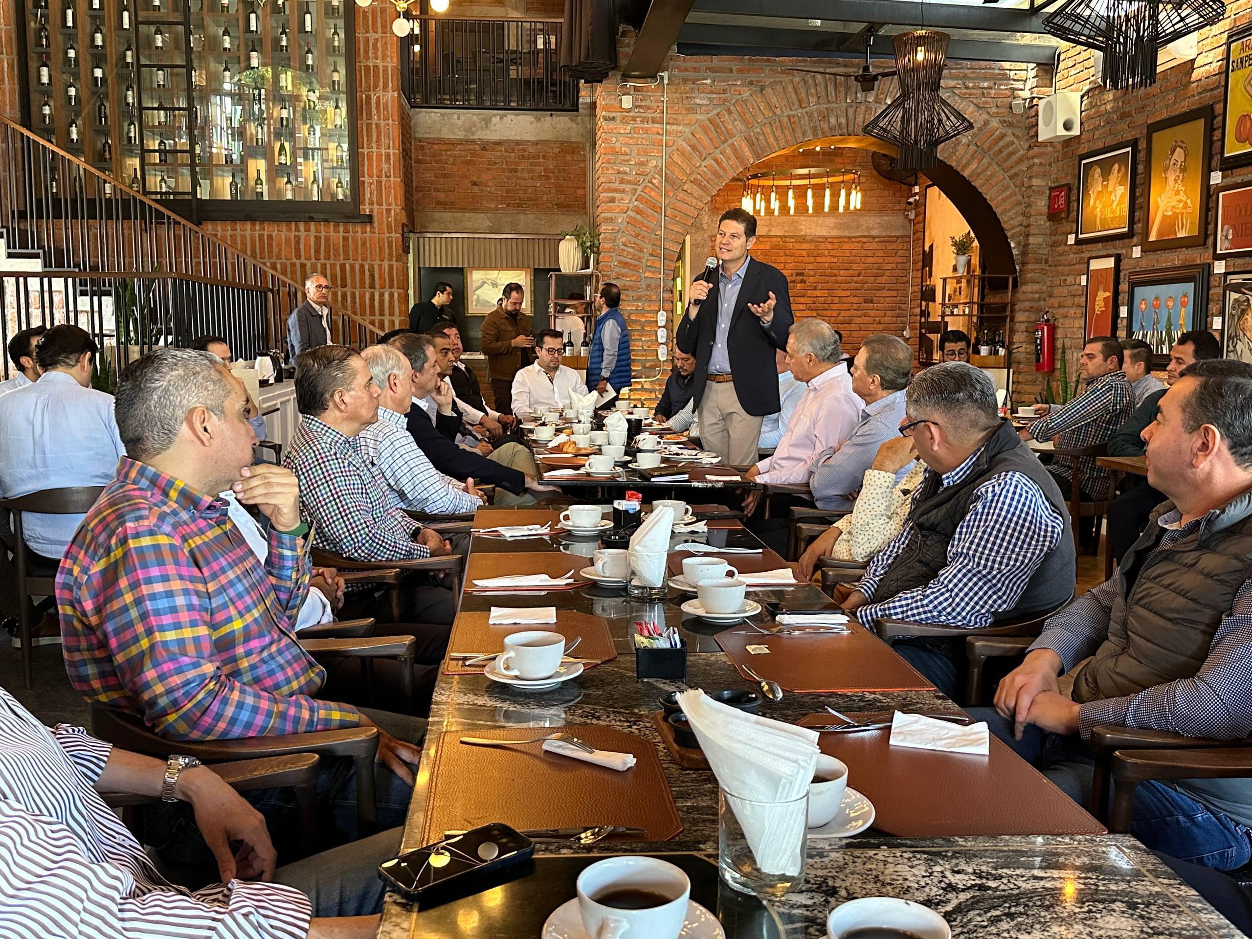 A Invitación De Empresarios Alfonso Visitó Zamora Para Presumir Sus Resultados En Morelia - Changoonga.com