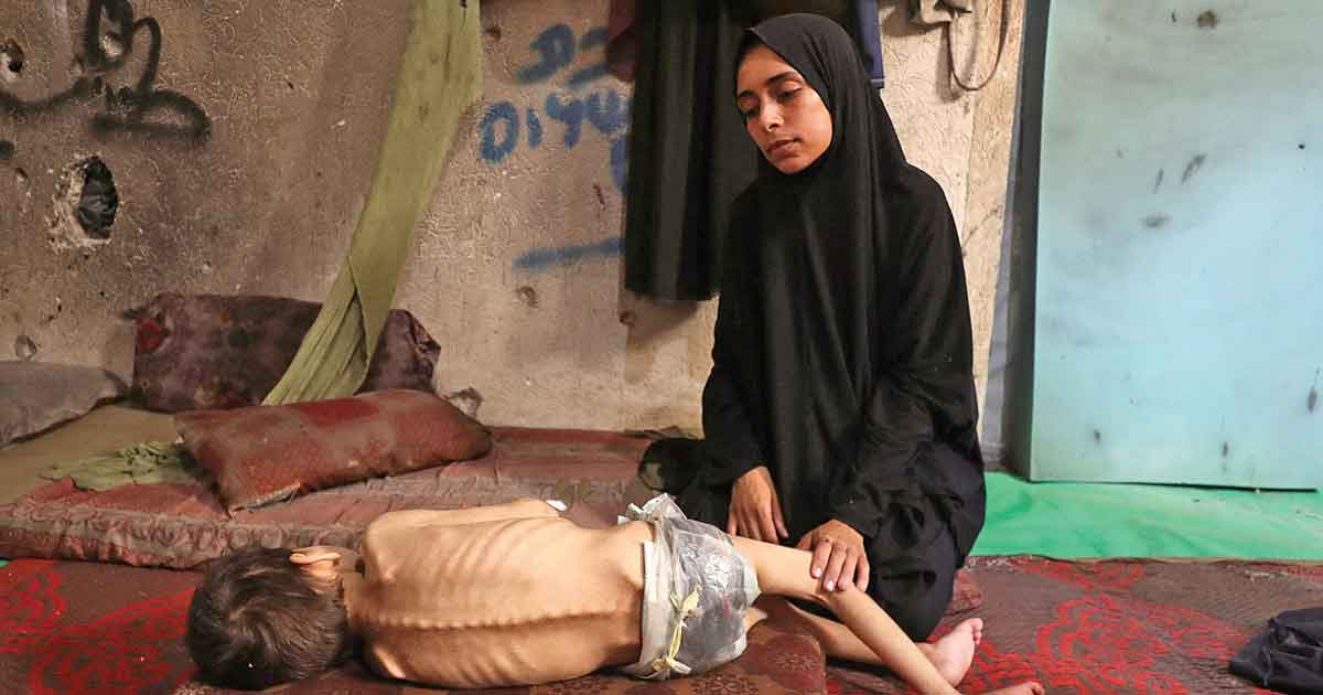 Agonizan por hambre en Gaza
