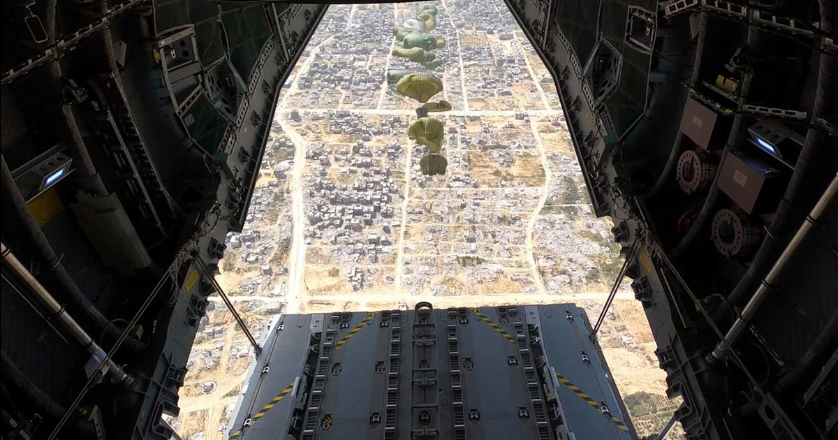 Alista España lanzamiento de 12 toneladas de alimentos a Gaza desde el aire