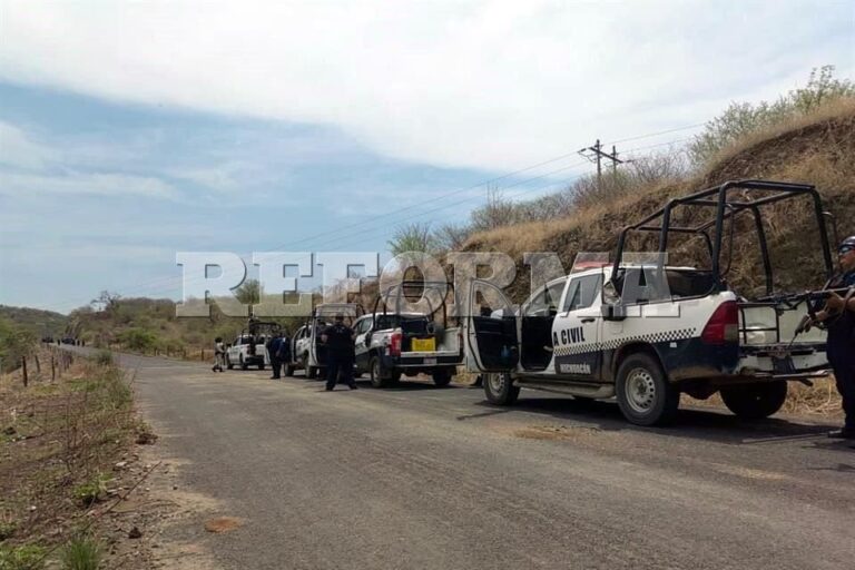 Atacan base de la Policía en Michoacán