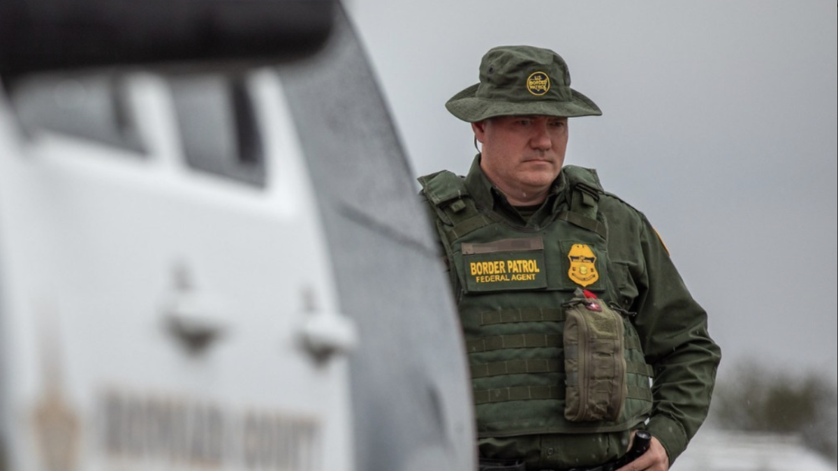 CBP revisó un auto que quiso ingresar a Estados Unidos, pero los agentes no pudieron creer lo que había en la cajuela