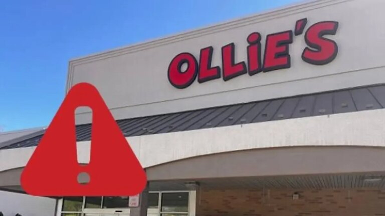 Caminaba por un outlet de Florida y se quedó sin palabras por lo que encontró