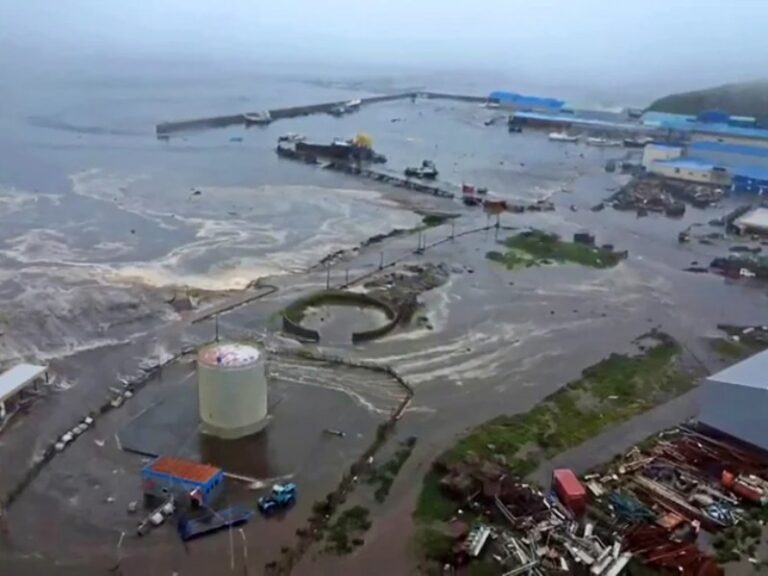 Cancelan alerta de tsunami en México tras fuerte sismo en Rusia