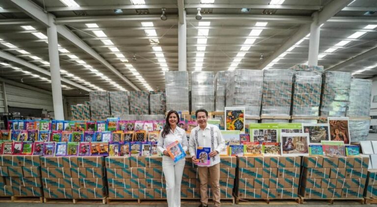 Continúan llegando libros, tocó Michoacán
