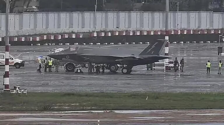 El F-35 británico 'atascado' en India retoma el vuelo tras un mes de frenéticas reparaciones
