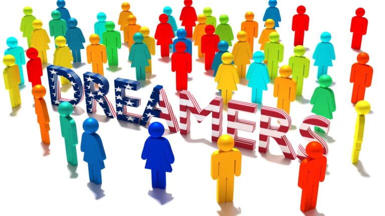 Estados Unidos investiga a seis universidades por becas que priorizan a los 'soñadores' y minorías, así como apoyo a extranjeros; Harvard, entre ellas