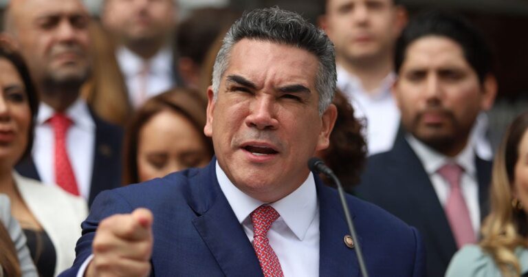 Fiscalía de Campeche solicita desafuero de ‘Alito’ por desvío de 83 mdp