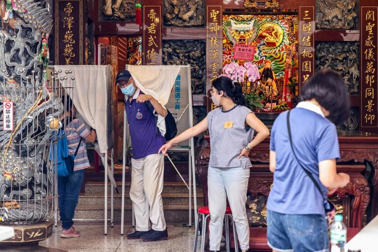 Fracasa en Taiwan el referéndum para expulsar a los diputados "pro China"