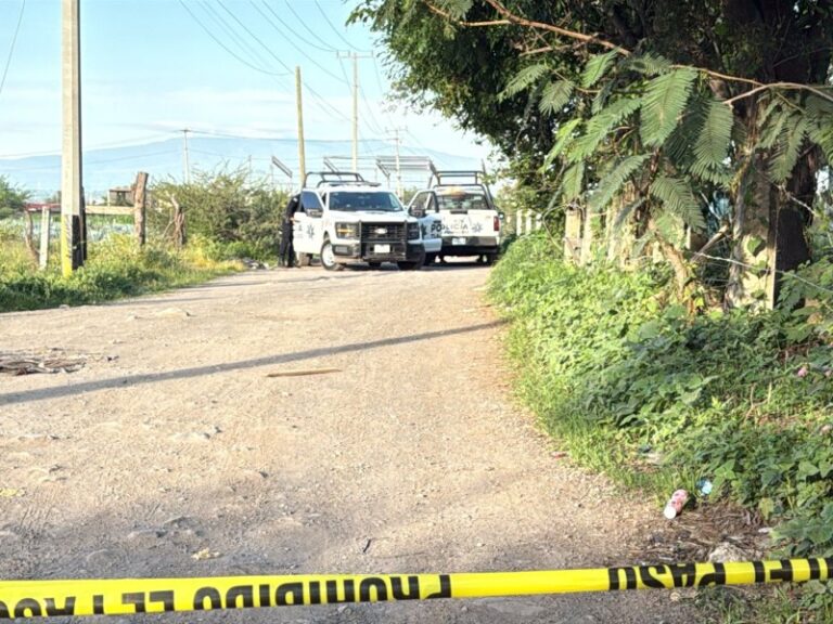 Hallan dos hombres sin vida, uno en Tlajomulco y otro en Tlaquepaque