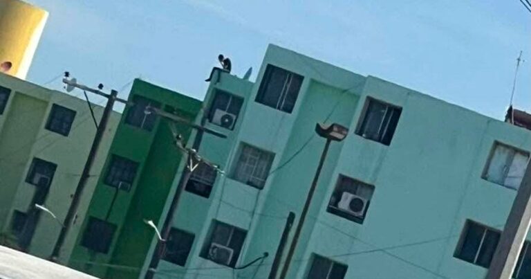 Joven intensa arrojarse desde un edifico departamental por problemas familiares