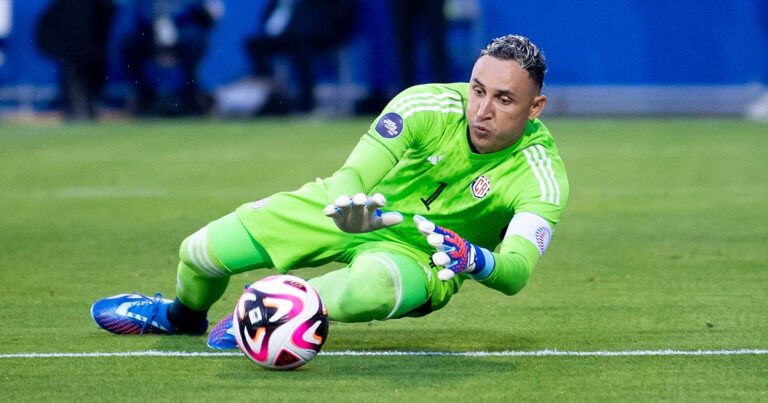 Keylor Navas viene a ganar títulos con Pumas
