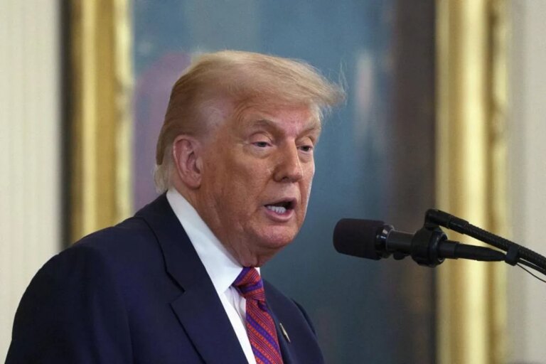 La administración Trump demanda a la ciudad de Nueva York por sus políticas migratorias