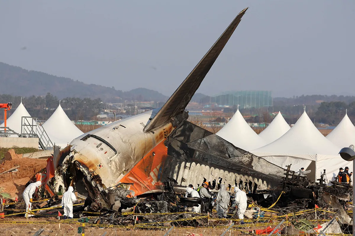 Los pilotos de Jeju Air apagaron el motor equivocado tras el accidente en Corea del Sur con 179 muertos y dos supervivientes