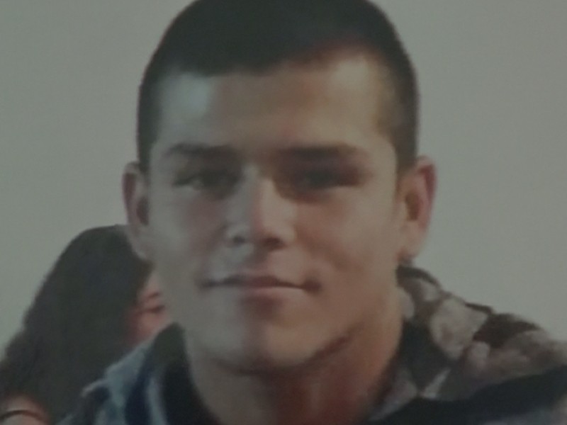 Madre pide a Semefo le entreguen el cuerpo de su hijo.