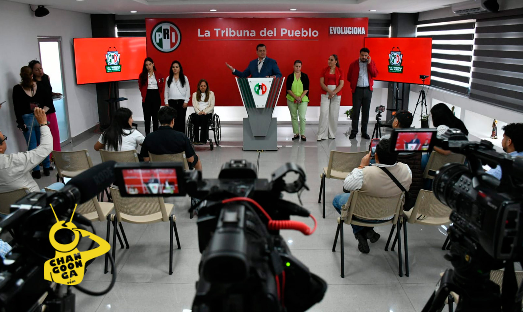 Memo Valencia Arremete Vs Congreso De Michoacán: Parece Más Un Mercado Que Un Parlamento - Changoonga.com
