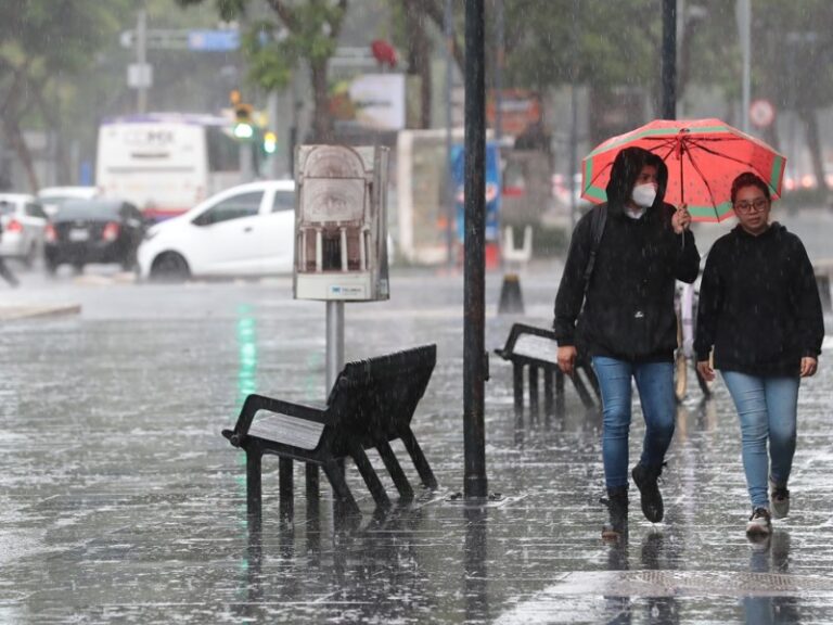 México bajo alerta por lluvias intensas y ola de calor
