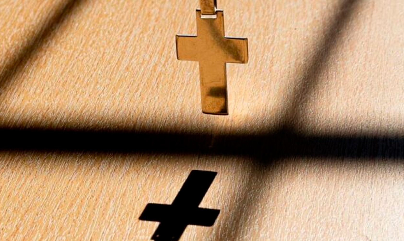 #Michoacán Por Creer En Otra Religión, Cuñada Y Hermano Agarran A Pedradas A Mujer; FGE Los Vincula A Proceso - Changoonga.com