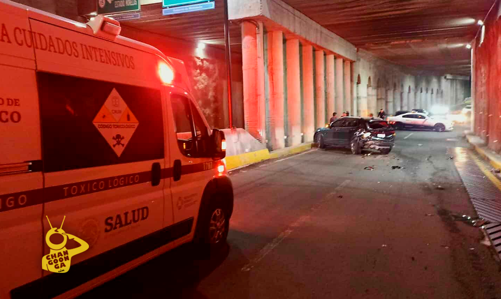 #Morelia Aparatoso Choque Entre Camioneta Y Pipa En Salida A Salamanca Deja Una Abuelita Herida - Changoonga.com