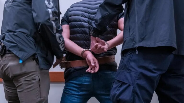 Nadie esperaba lo que hizo este policía de Florida durante su trabajo: terminó detenido