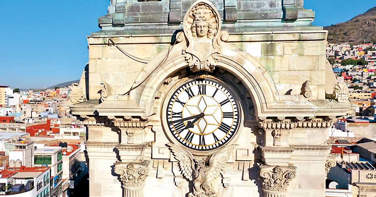 Restaurarán reloj monumental en Pachuca