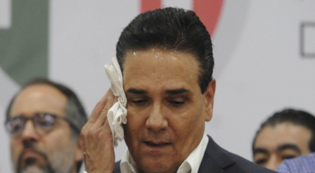 Revocan suspensión a extesorero de Silvano Aureoles