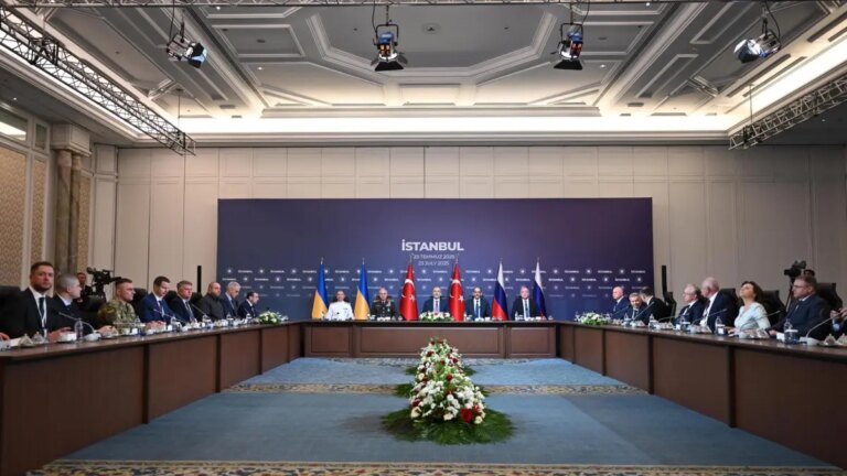 Rusia y Ucrania acuerdan nuevo canje de prisioneros tras la tercera ronda de diálogos de paz; Moscú descarta encuentro entre Trump, Putin y Zelenski