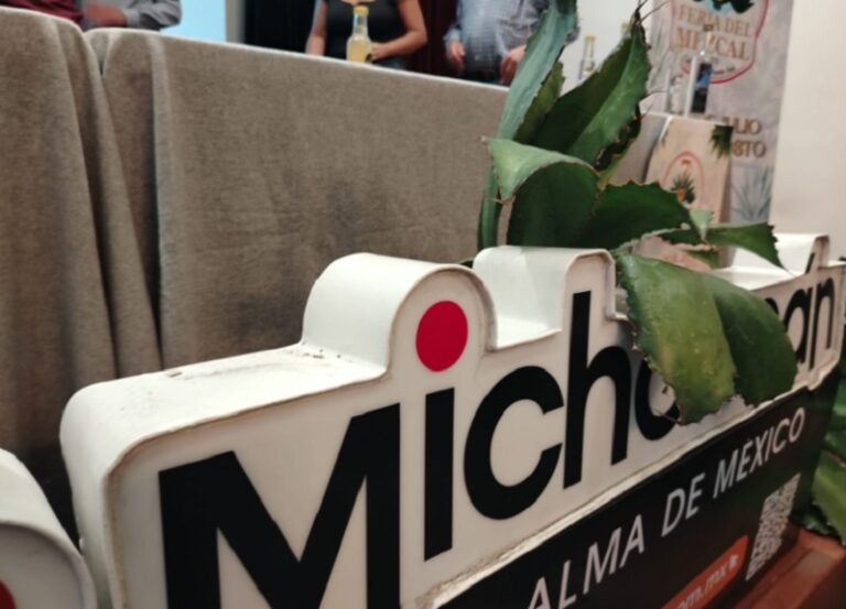 Se Quejan Amargamente Mezcaleros De Michoacán: Entre Impuestos Y Certificación Los Costos Nos Suben 50% Al Exportar - Changoonga.com