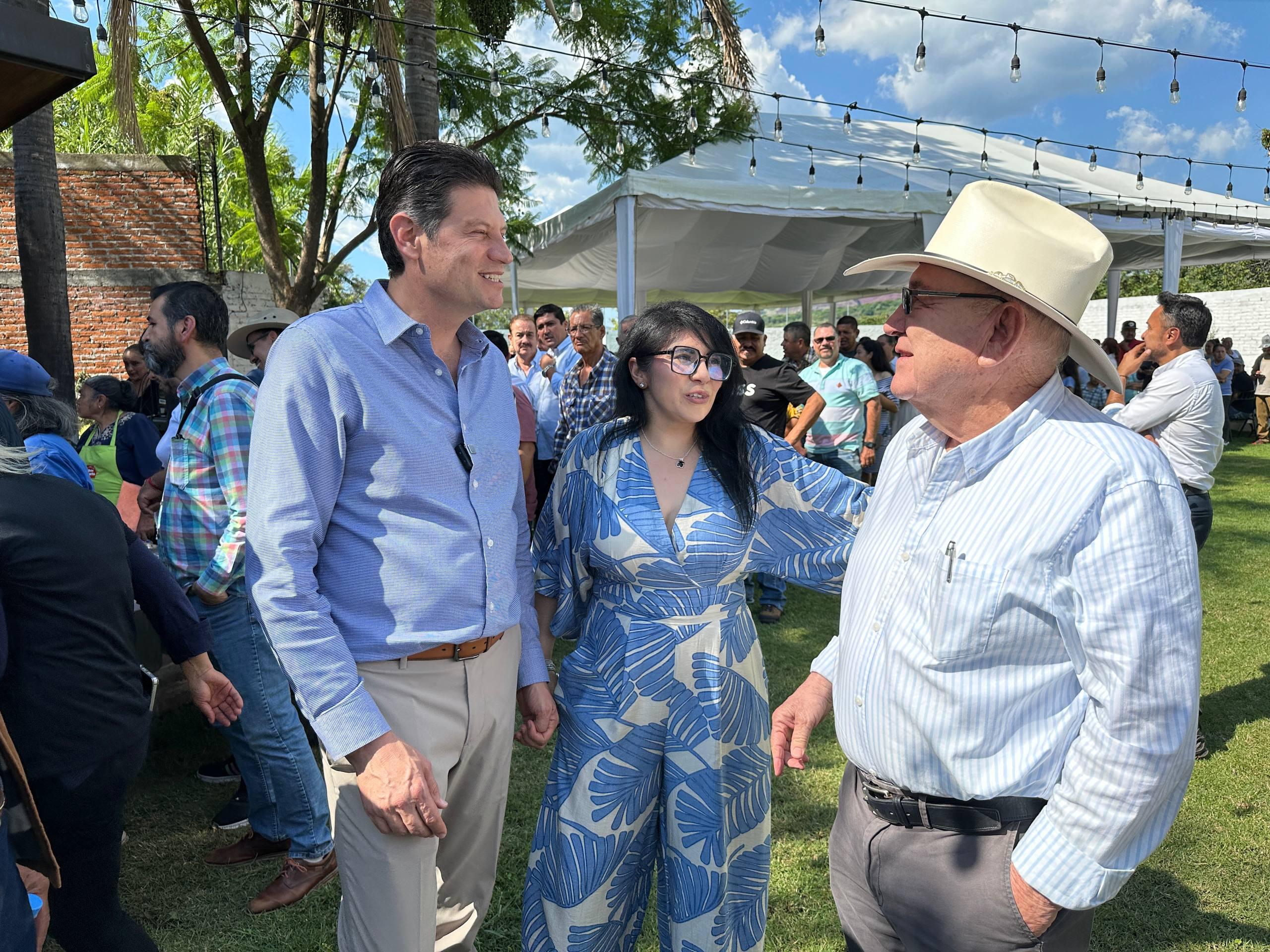 Se Reúne Alfonso Con Empresarios, Transportistas Y Políticos En Zamora - Changoonga.com