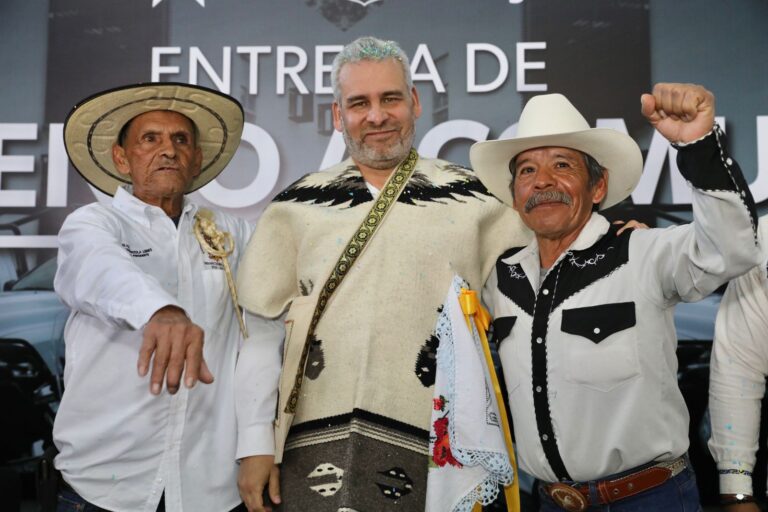 Suman 1,100 MDP En Presupuesto Directo Para Comunidades Con Autogobierno En Michoacán: Bedolla - Changoonga.com
