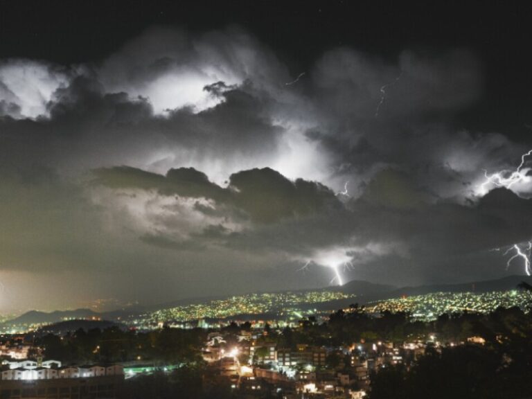 Tormentas eléctricas y altas temperaturas ponen en alerta nacional