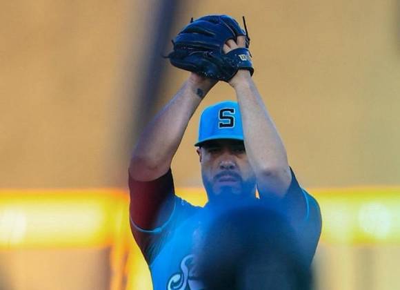 Toros aplasta a Saraperos en el arranque de serie clave rumbo a los Playoffs