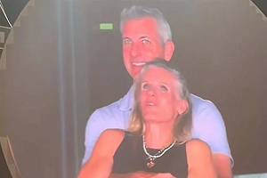 Tras revuelo en show renuncia CEO de Astronomer