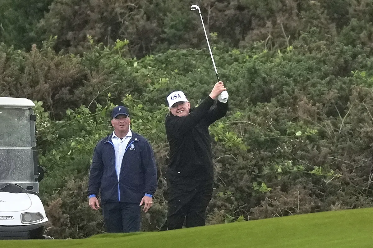 Trump en Escocia: críticas a Europa por la inmigración, negocios, alta política, golf y una 'patata caliente' más para Keir Starmer