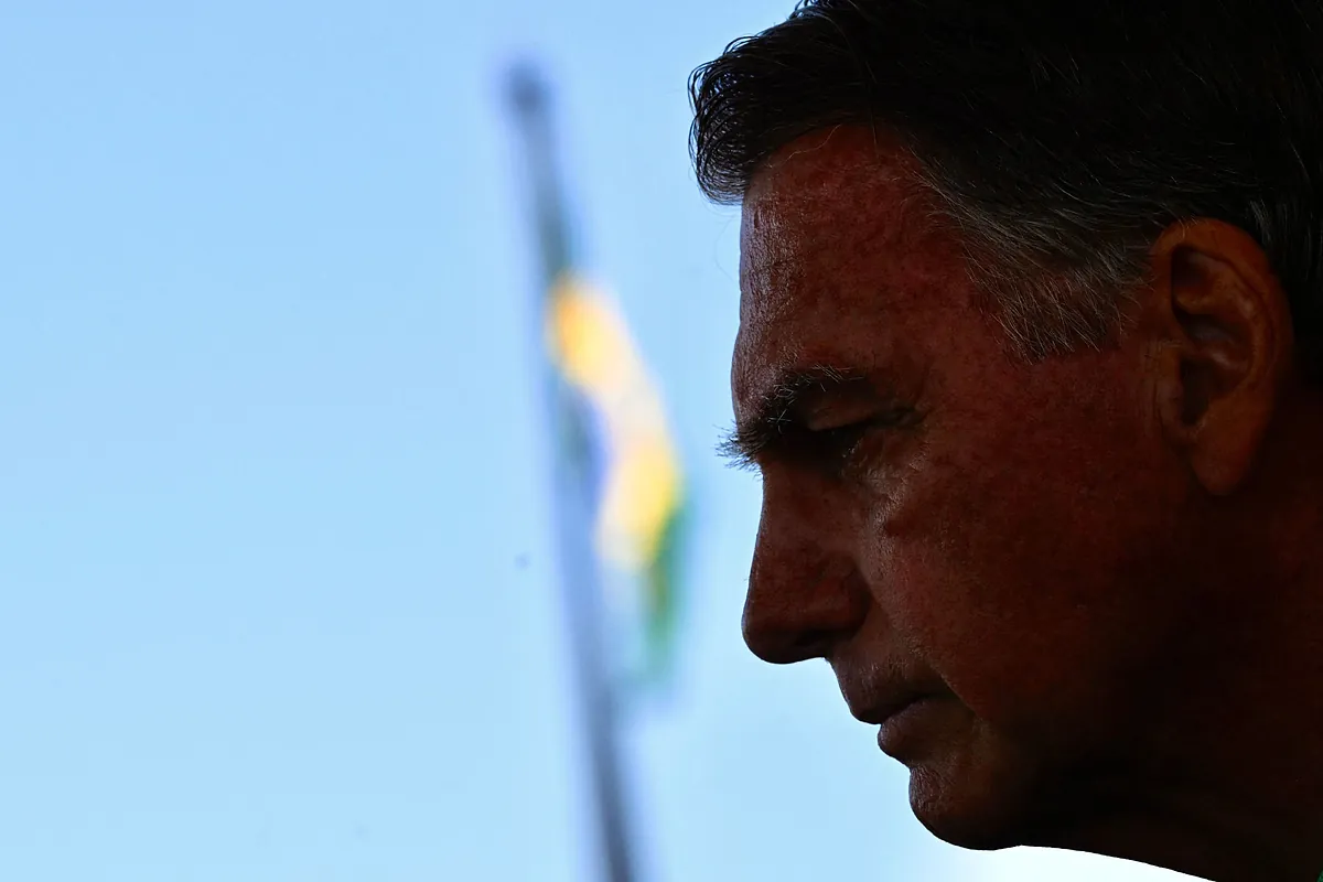 Trump escribe a Bolsonaro para apoyarlo y pedir a Brasil cesar el "régimen de censura"