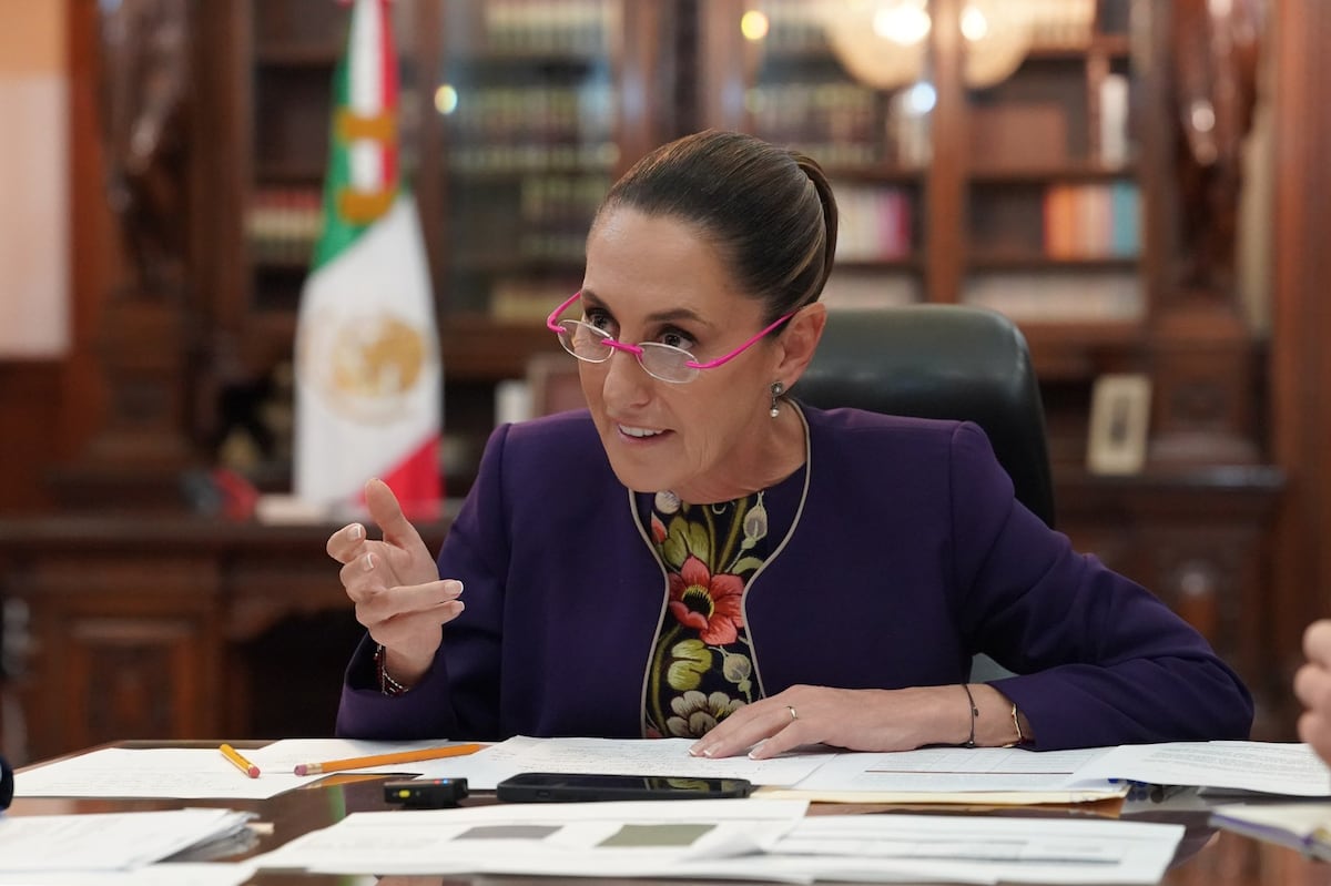 Trump mantiene los aranceles actuales del 25% a México y da 90 días más para negociar un acuerdo