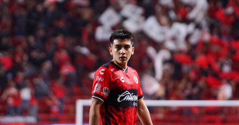 ¡Qué golazo!, alaban en EU a Gilberto Mora