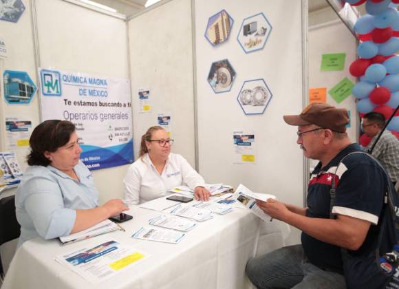 Acerca gobierno estatal 12 mil empleos a coahuilenses