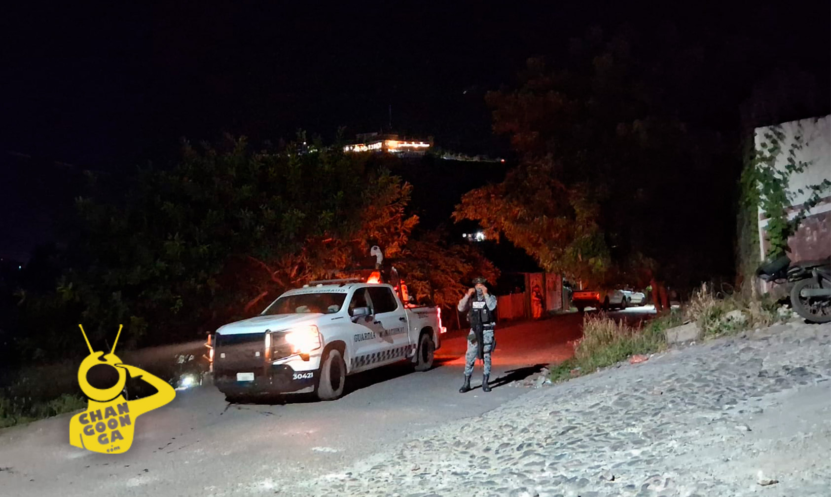 #Apatzingán Persecución Y Balacera: 2 Presuntos Delincuentes Abatidos Y Familia Lesionada Por Choque - Changoonga.com