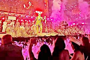 Bad Bunny tiene exitosa residencia en Puerto Rico