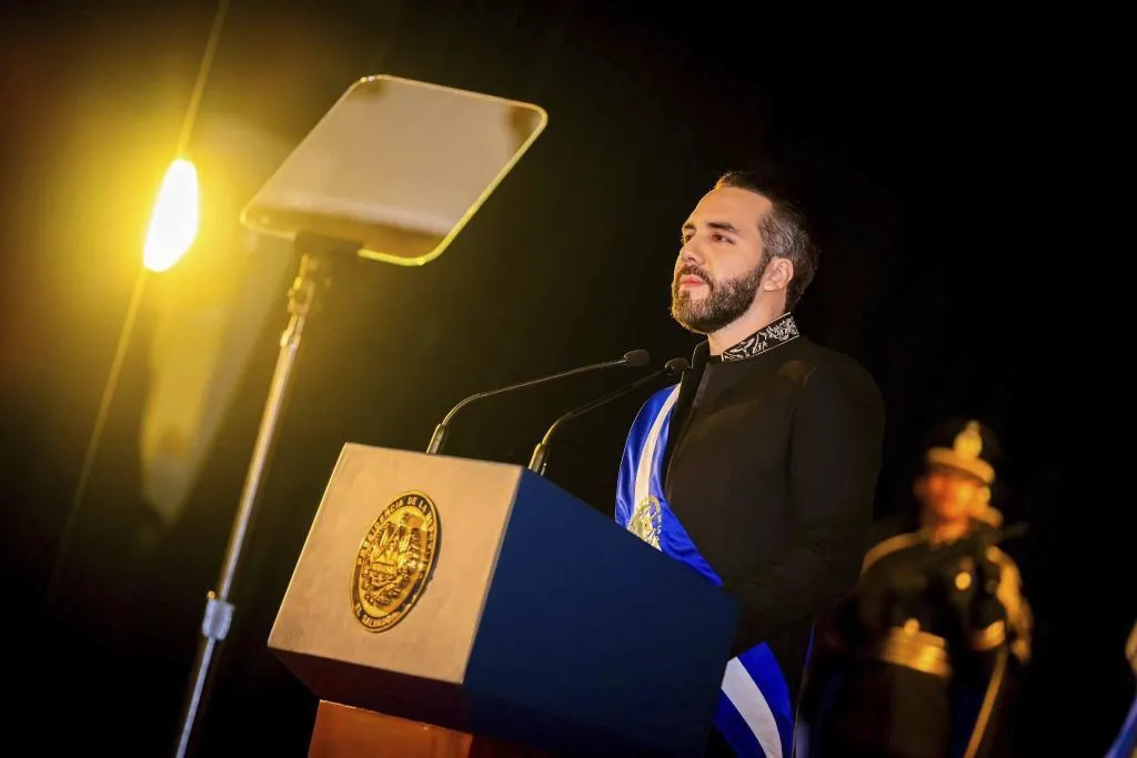 Bukele rechaza las críticas a la aprobación en El Salvador de la reelección presidencial indefinida