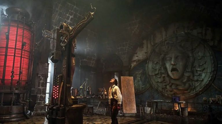 Crítica de "Frankenstein" : Un film ambicioso, irregular y fascinante, donde el monstruo late más fuerte que su creador.