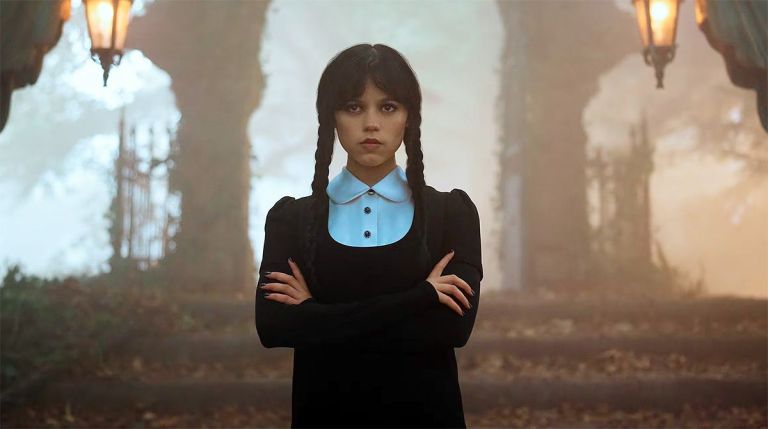 Crítica de "Merlina": La icónica hija de los Addams vuelve con más misterio, humor negro y nuevos integrantes en Nevermore