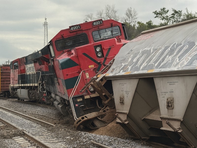 Descarrila ferrocarril en colonia Las Juntas de Tlaquepaque