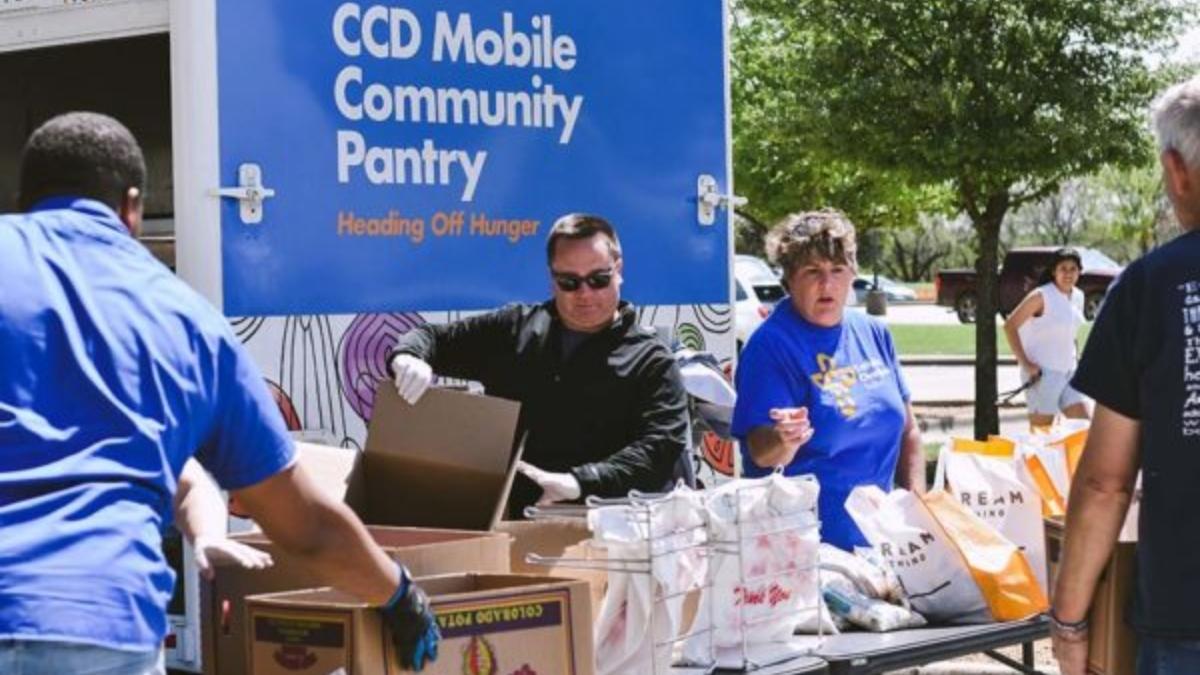 Dónde conseguir comida gratis en Nueva York sin necesidad de documentos o estatus legal