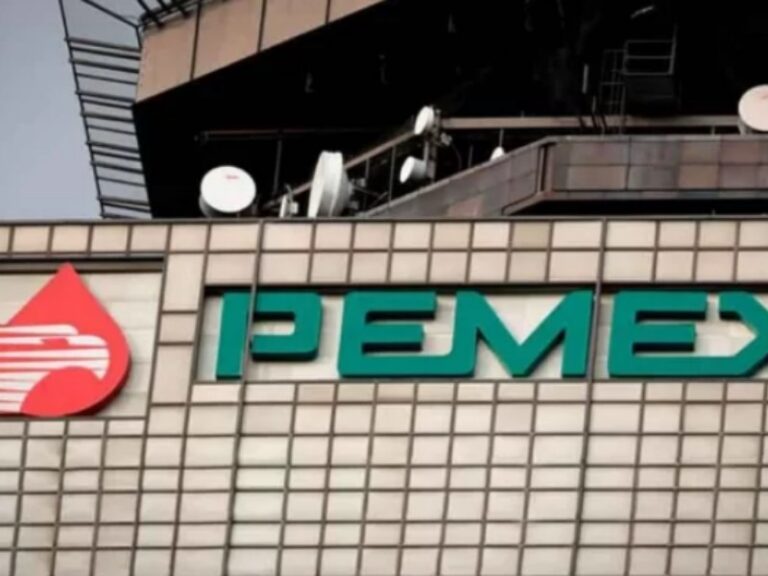 EE.UU acusa a empresarios mexicanos de sobornar a funcionarios de PEMEX