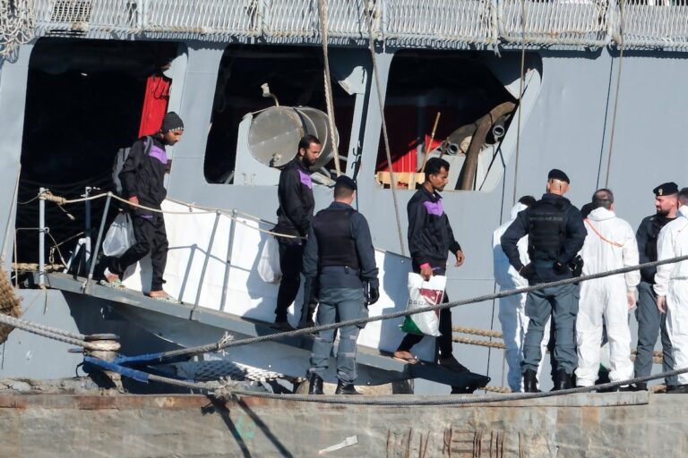 El tribunal de la UE deja tocado el ‘modelo Albania’ de Meloni: legitima a los jueces italianos para que supervisen las deportaciones | Internacional