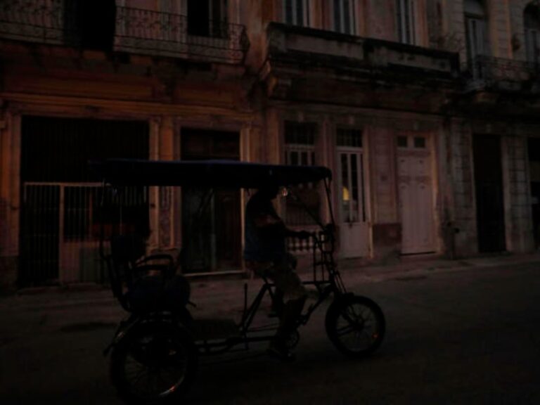 Este sábado, apagones masivos afectarán al 42% de Cuba simultáneamente