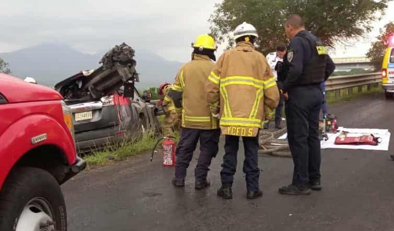 Fallece Hombre En Fatal Choque De Una GMC Vs Barra De Contención En La Morelia -Pátzcuaro - Changoonga.com
