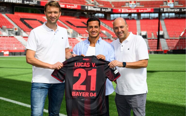 Firma Lucas Vázquez, ex capitán merengue, con Bayer Leverkusen | Video