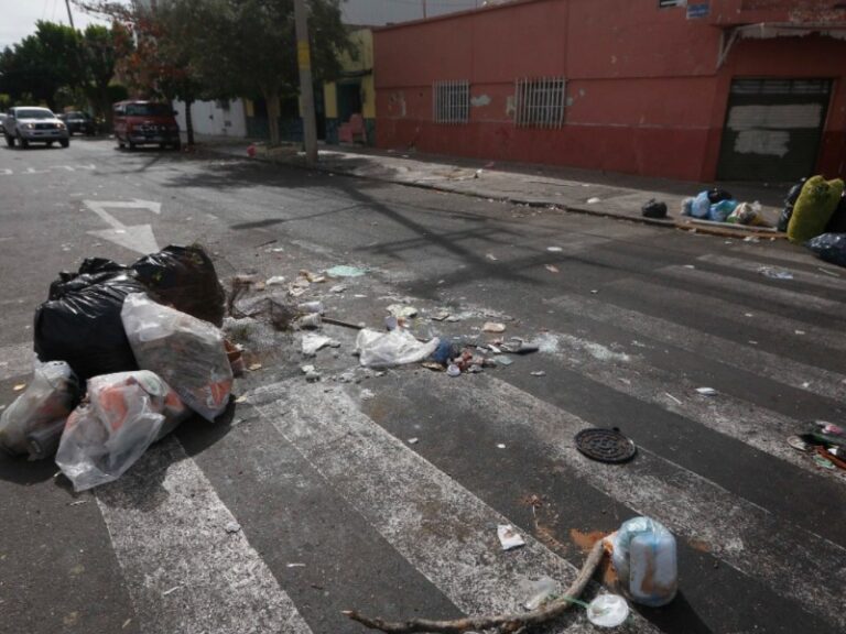 Guadalajara anuncia reforzamiento de operativos para vigilar limpieza en las calles